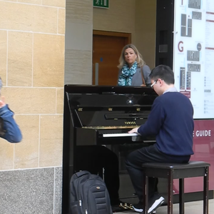 贱奴sao货扇得烂你sb微博
